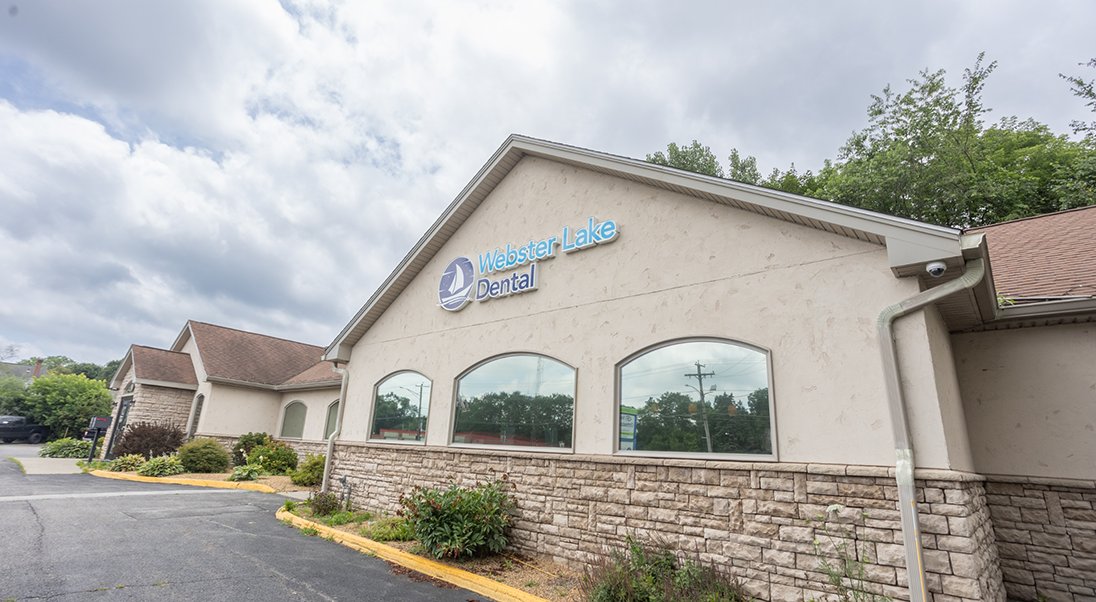 Side exterior view of Webster orthodontic office